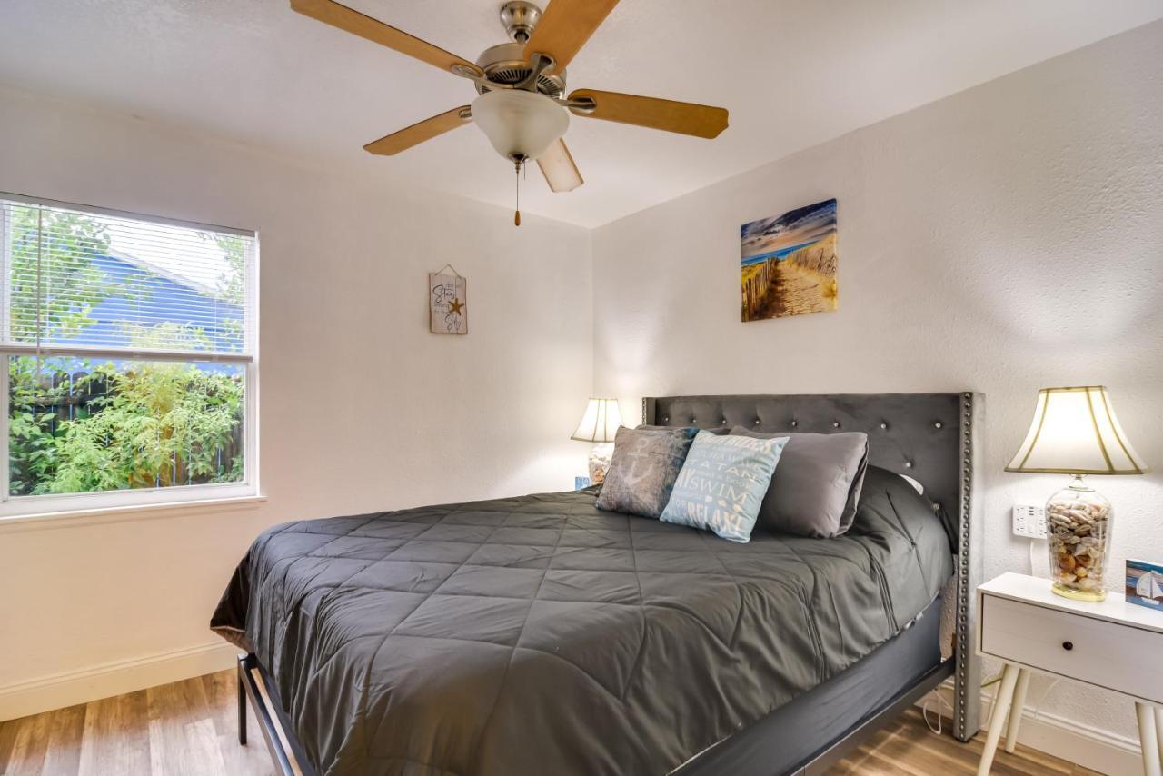 Pet-Friendly Gulfport Home Walkable Location! St. Petersburg Dış mekan fotoğraf